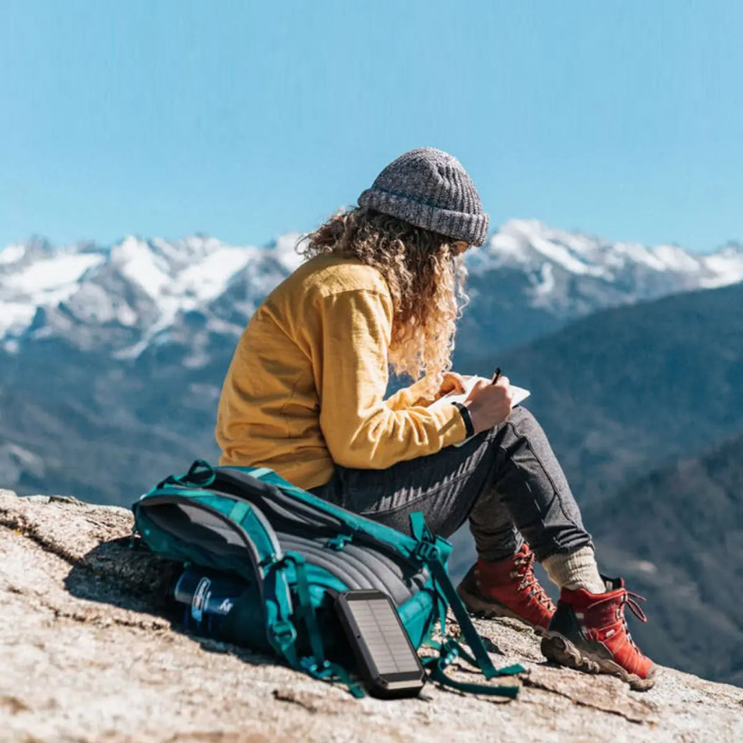 Sun Chaser Mini Solar Powered Wireless Phone Charger 10,000 mAh With - Shakefav.com