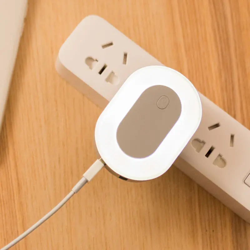 Creative Two Port Smart Phone Charger Night Light - Shakefav.com